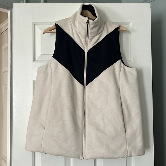 Tuckernuck White and Navy Reversible Varsity Vest - Picture 5 of 5